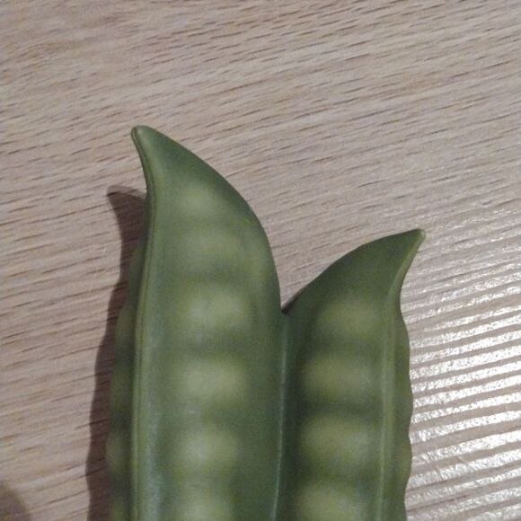 Enesco Home Grown Collection Figure Two Peas in a Pod 2006 Seagull Decor Co. - Picture 9 of 10